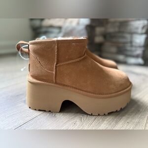 UGG Ultra Mini New Heights Platform Boot